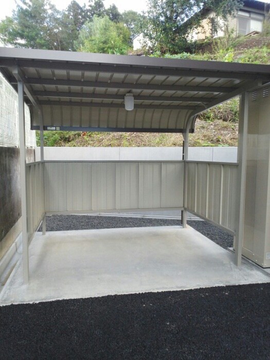 物件外観写真3　(駐輪場)