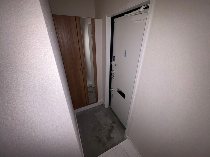 物件内観写真15　(玄関)