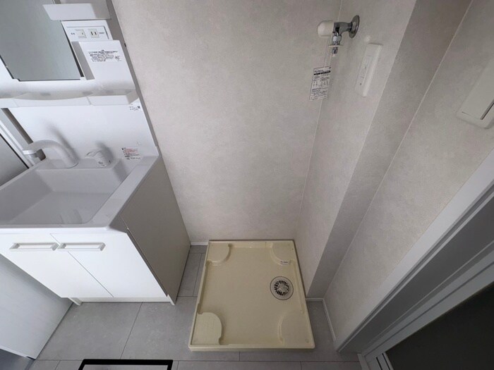 物件内観写真18　(洗濯機置場)