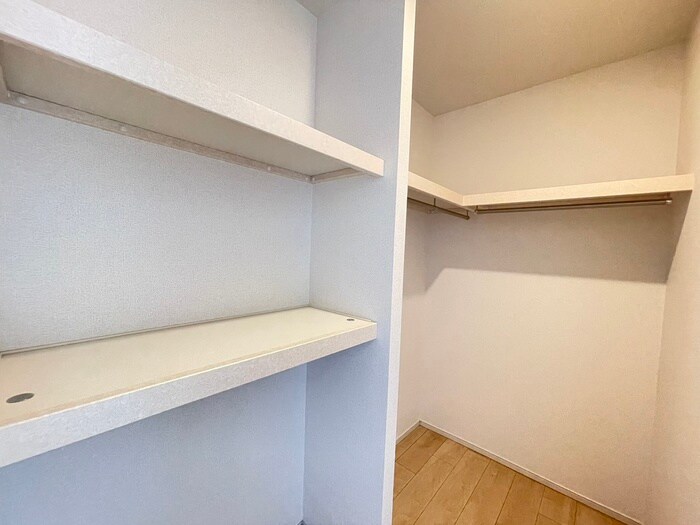 物件内観写真10　(収納)