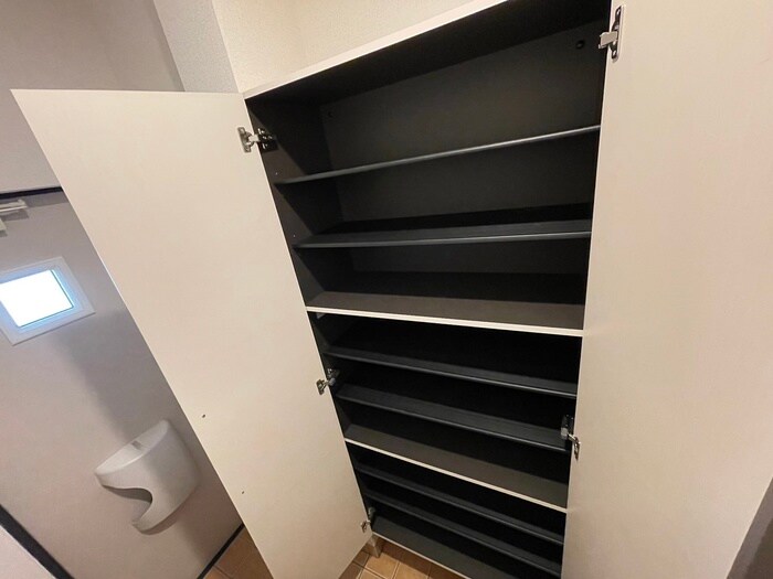 物件内観写真15　(靴箱)