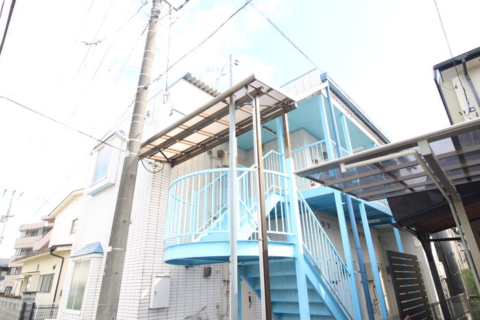 物件外観写真4　(エントランス部分)