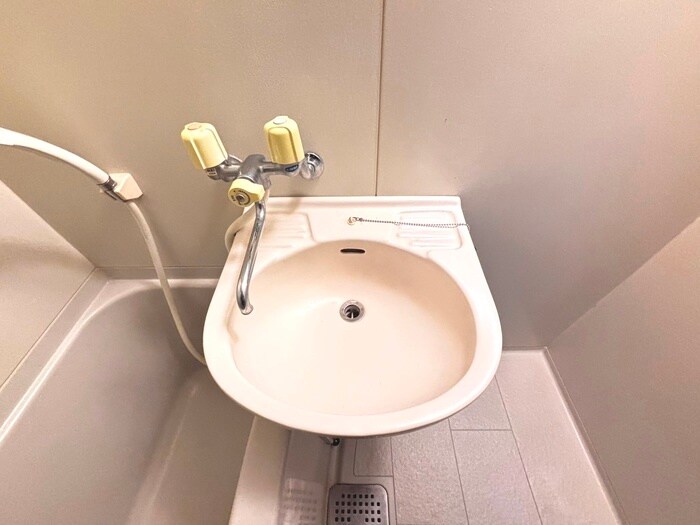 物件内観写真12　(洗面)