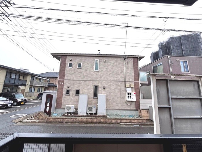 物件内観写真22　(室内からの展望)