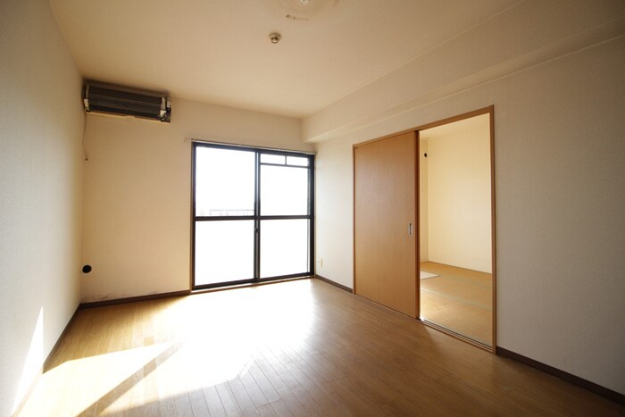 物件内観写真7　(居室)