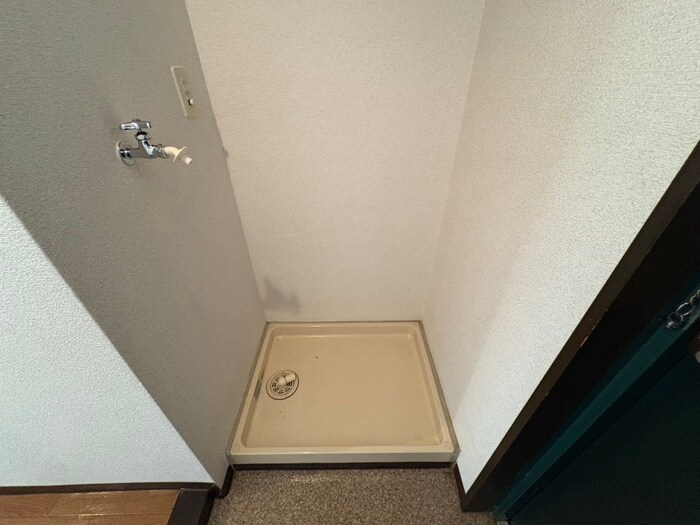 物件内観写真14　(廊下)