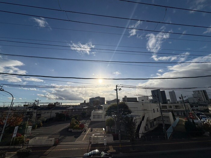 物件内観写真21　(室内からの展望)