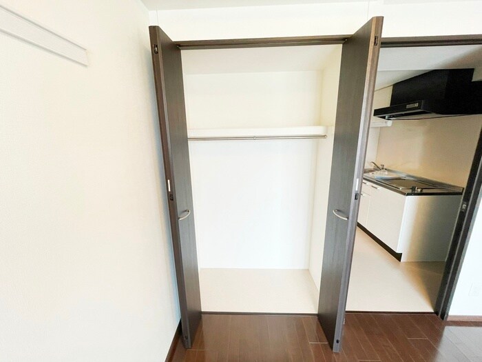 物件内観写真13　(収納)