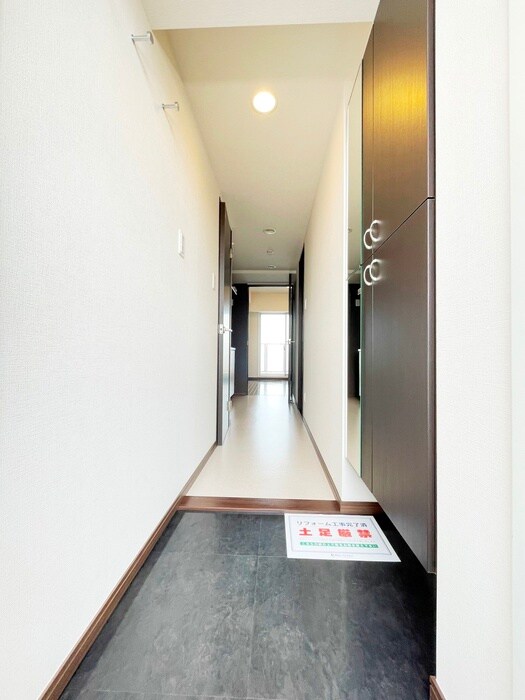 物件内観写真14　(玄関)