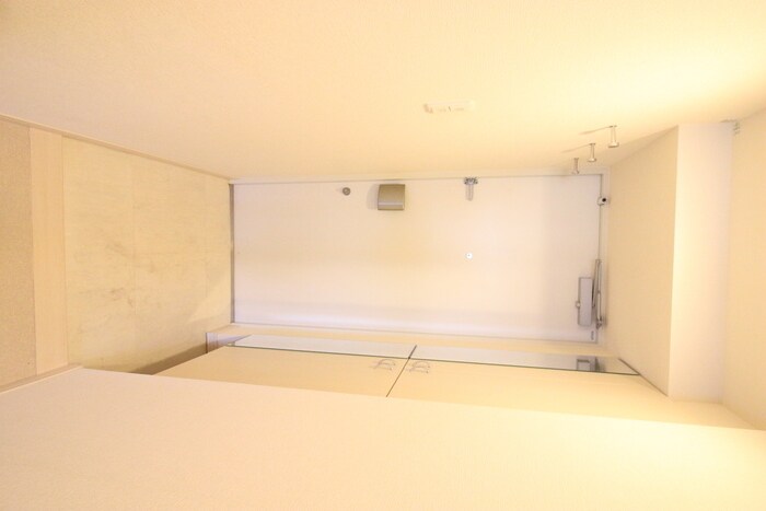 物件内観写真18　(玄関)