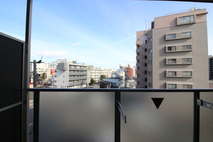 物件内観写真22　(室内からの展望)