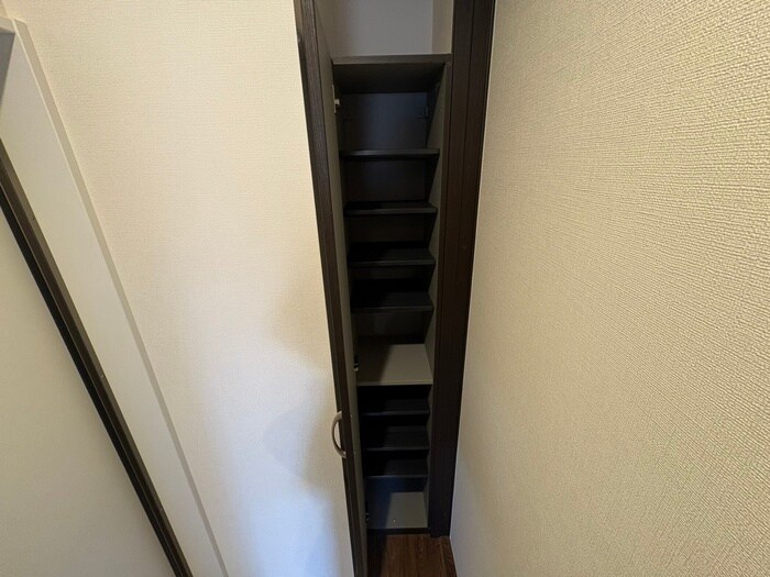 物件内観写真16　(靴箱)