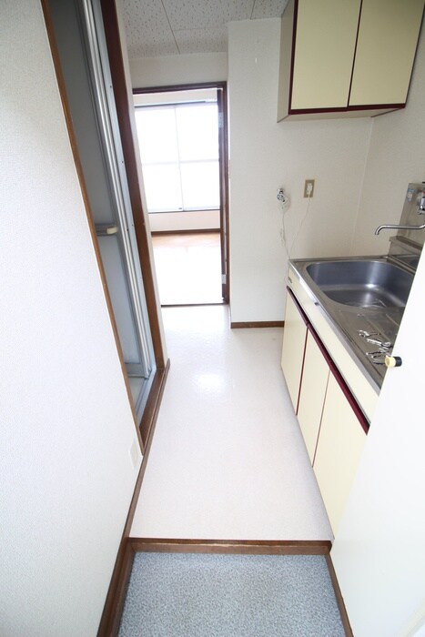 物件内観写真16　(玄関)