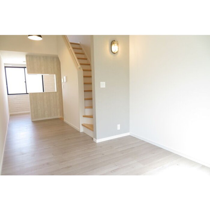 物件内観写真6　(居室)