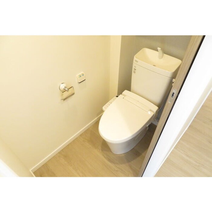 物件内観写真11　(トイレ)