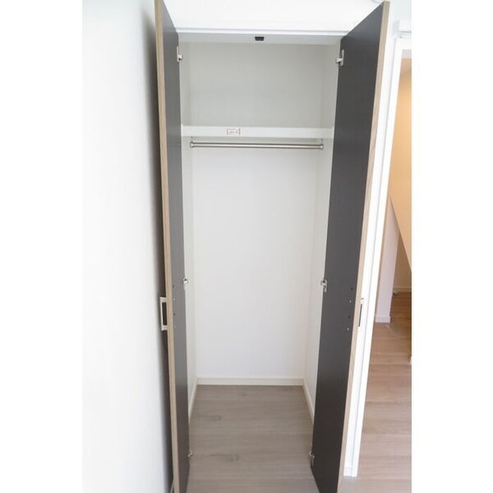 物件内観写真13　(収納)