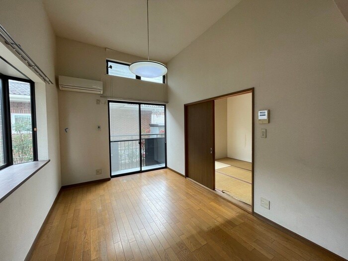 物件内観写真1　(居室)