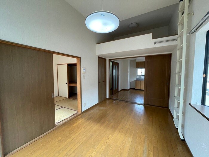 物件内観写真4　(居室)