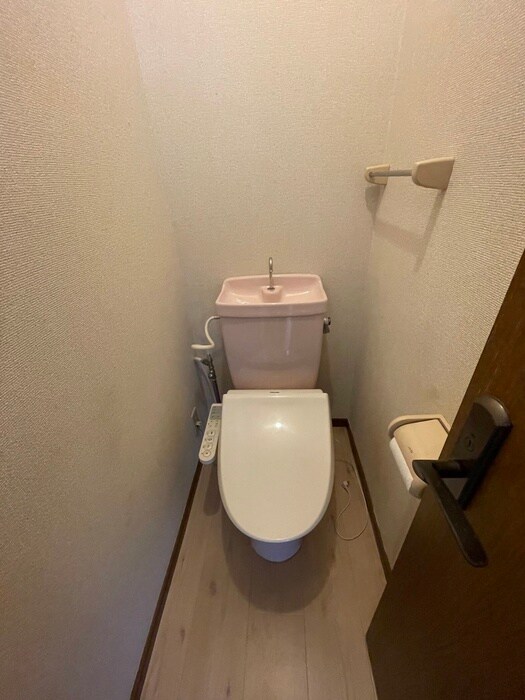 物件内観写真10　(トイレ)