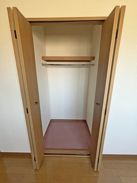 物件内観写真13　(収納)