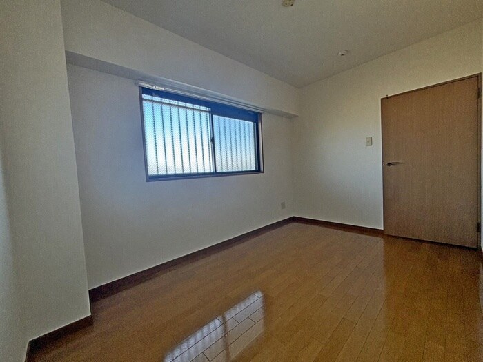 物件内観写真18　(居室)