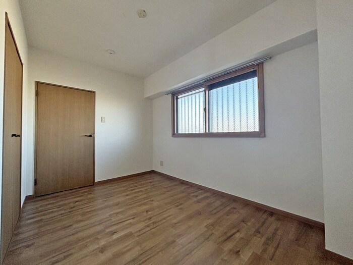 物件内観写真18　(居室)