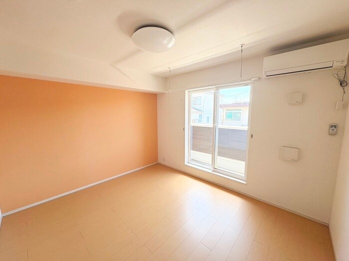 物件内観写真4　(居室)