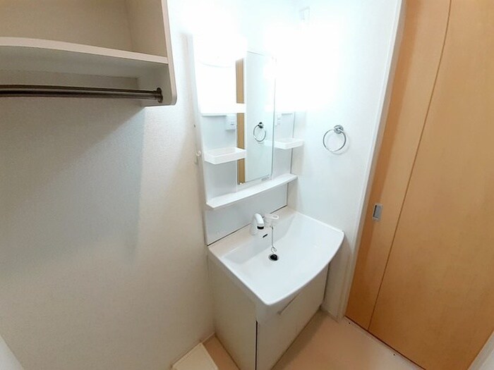 物件内観写真12　(洗面)