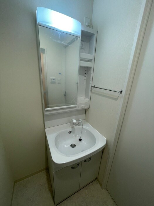 物件内観写真11　(洗面)