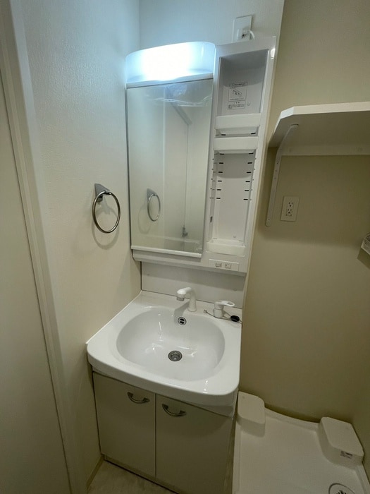 物件内観写真11　(洗面)