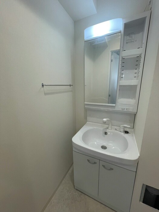 物件内観写真11　(洗面)