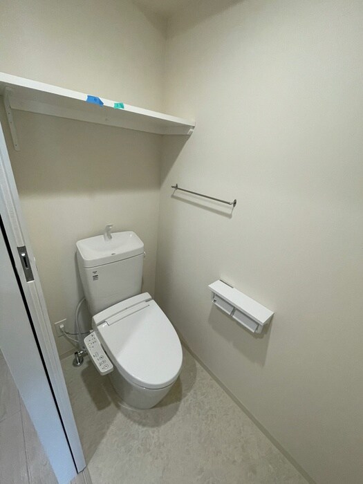 物件内観写真12　(トイレ)