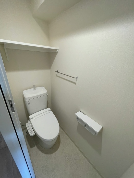 物件内観写真12　(トイレ)