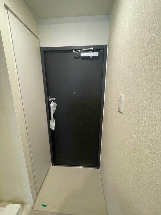 物件内観写真14　(玄関)