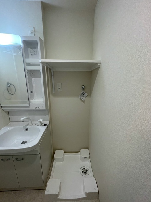 物件内観写真20　(洗濯機置場)