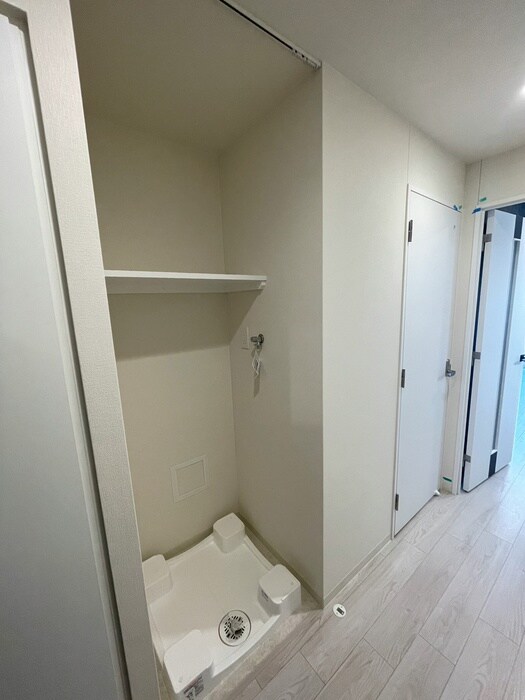 物件内観写真21　(洗濯機置場)