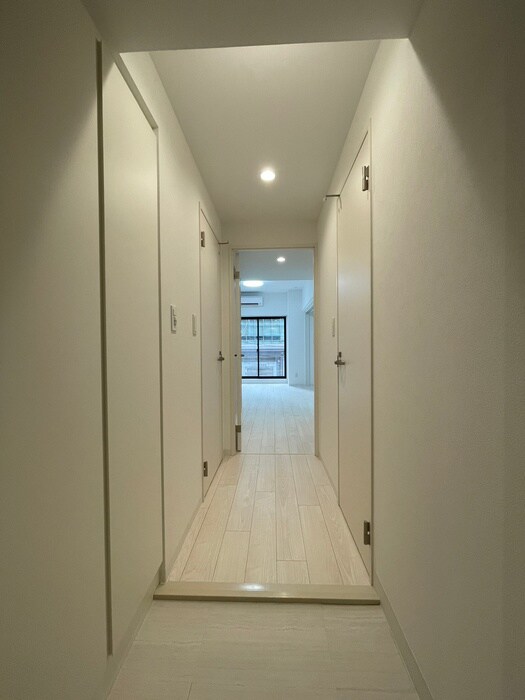 物件内観写真15　(玄関)