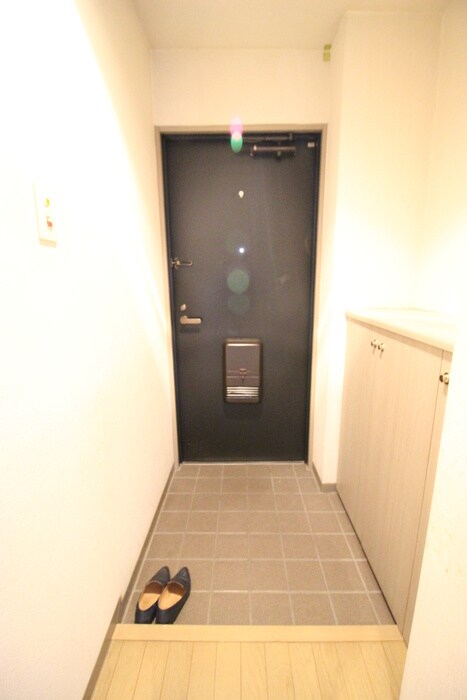 物件内観写真7　(玄関)