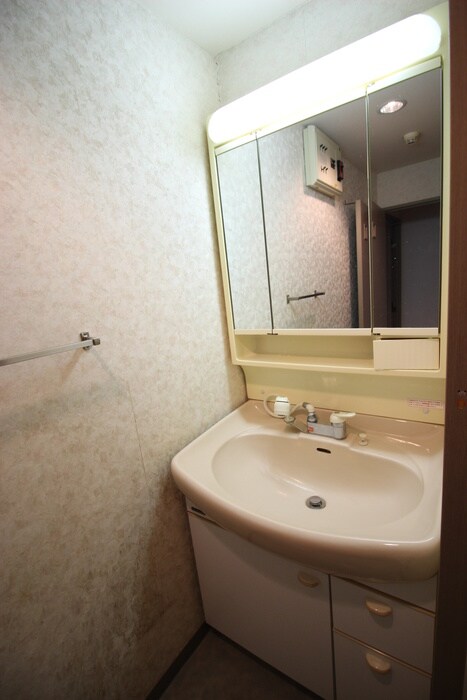 物件内観写真9　(洗面)