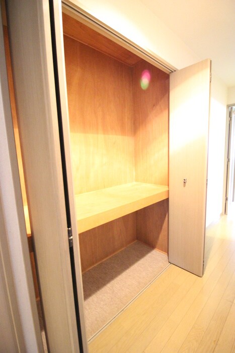 物件内観写真21　(収納)