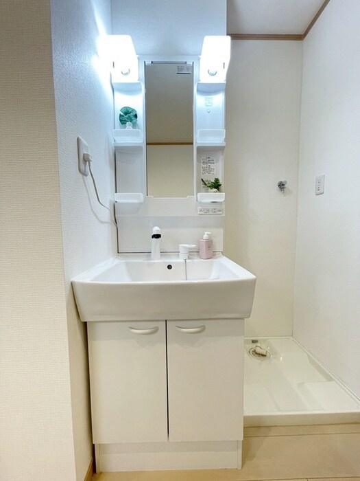 物件内観写真11　(洗面)