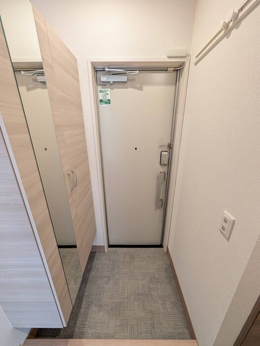 物件内観写真21　(玄関)