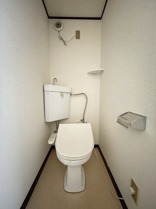 物件内観写真11　(トイレ)