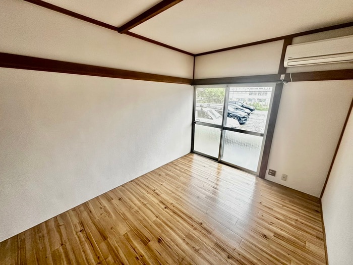 物件内観写真3　(居室)