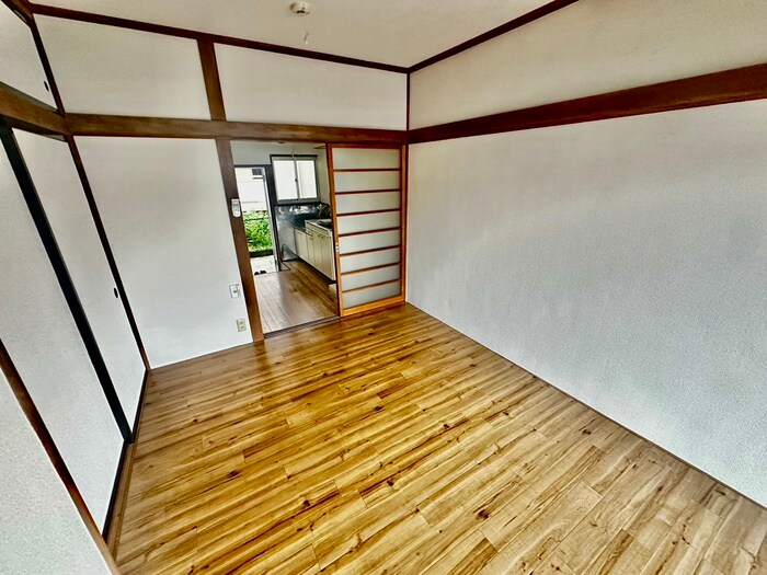 物件内観写真4　(居室)