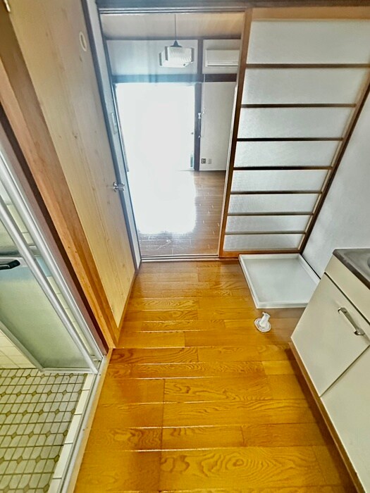 物件内観写真12　(廊下)