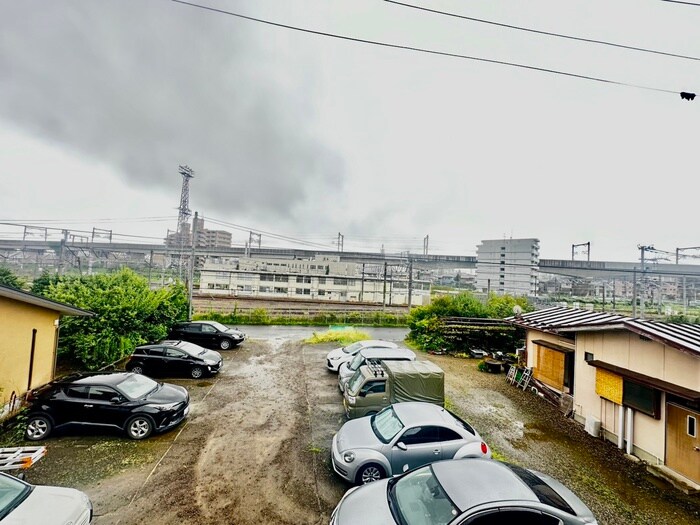 物件内観写真18　(室内からの展望)