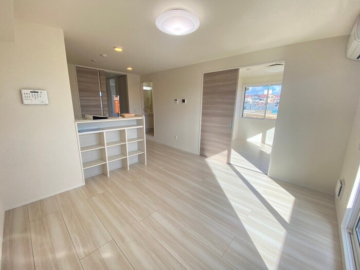 物件内観写真2　(居室)