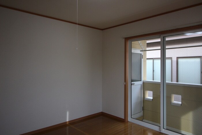 物件内観写真9　(居室)