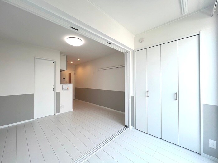 物件内観写真8　(居室)